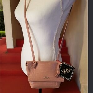 Vera Wang crossbody purse